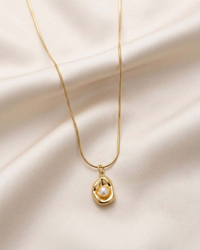 Pearl Molten Drop Snake Chain Necklace
