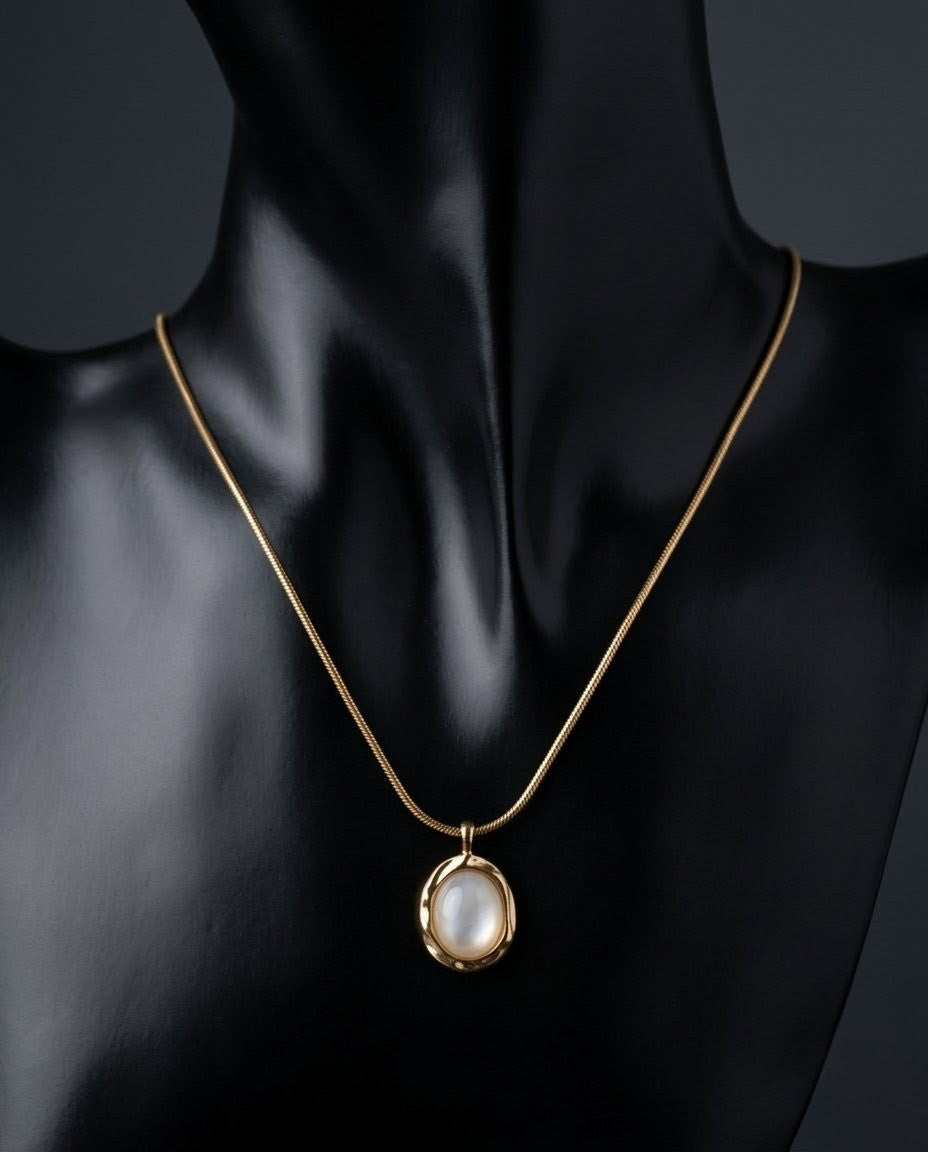 Mother of Pearl Clover Star Gold Plated Necklace (Copy)