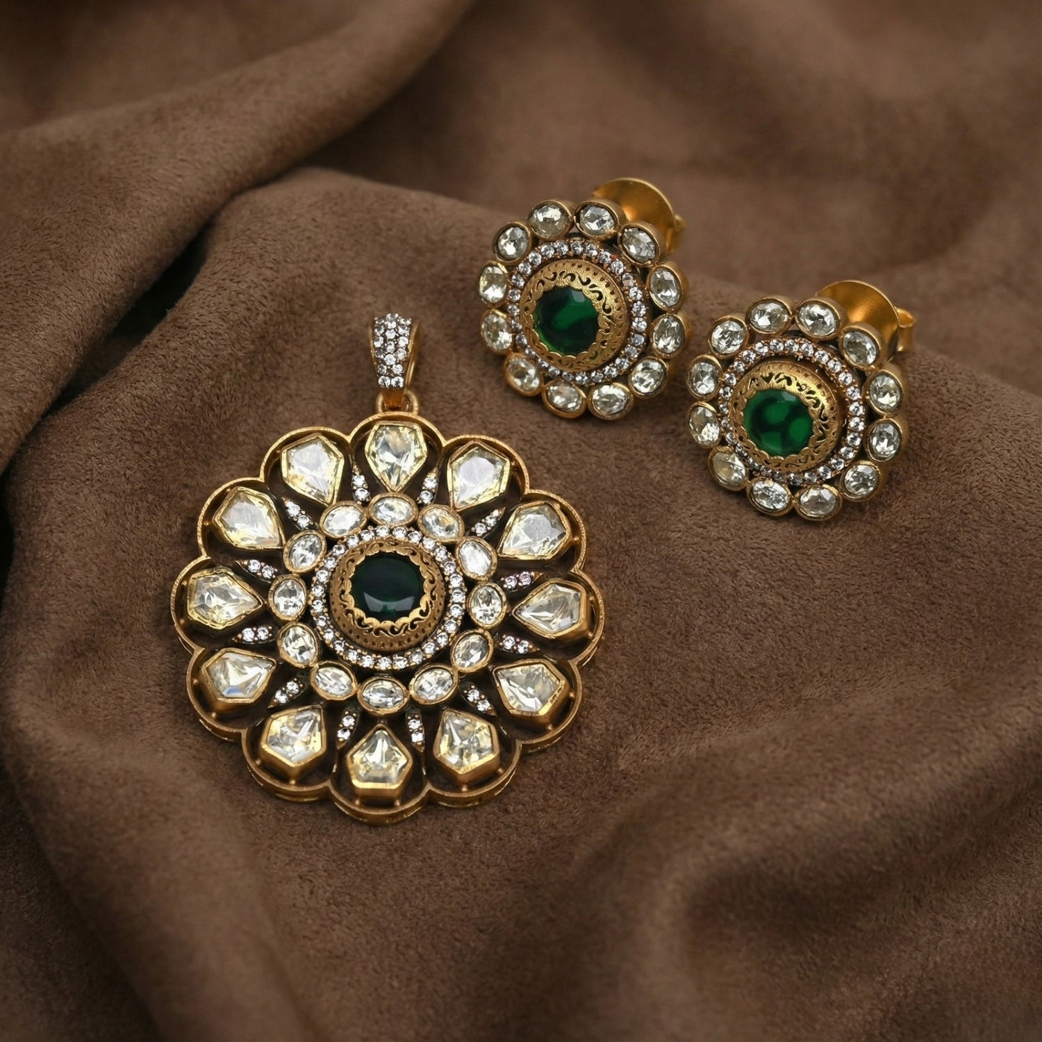 Emerald Royale Bloom Moissanite Jewelry Set in Silver 925