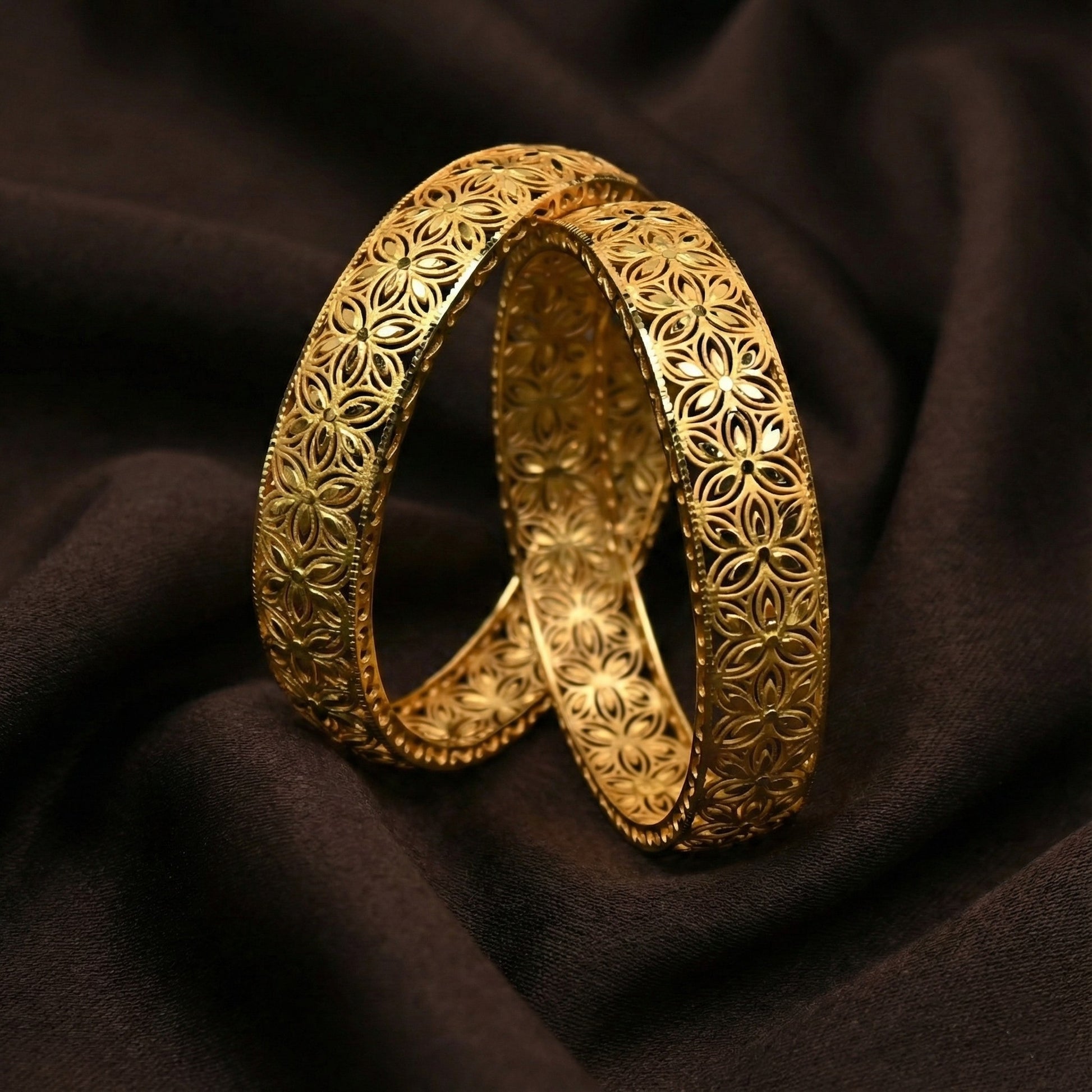 Solverin Repetitive Floral Engraved Bangles in Silver 925 (Gold Polished)