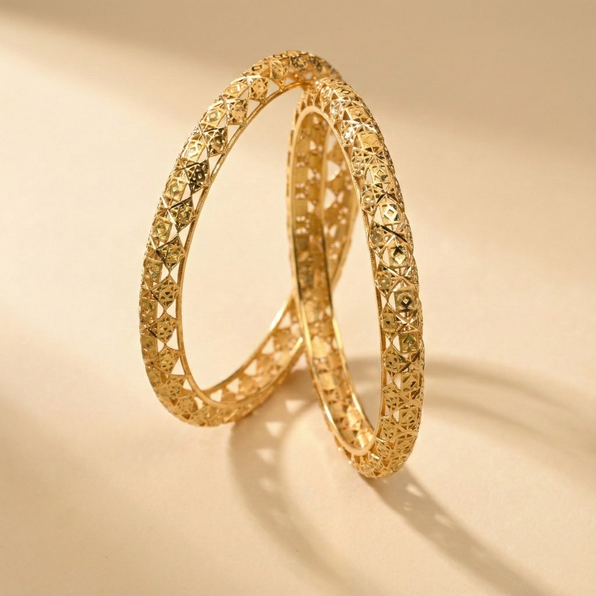 Elviora Regal Art Bangles in Silver 925 (Gold Polished)