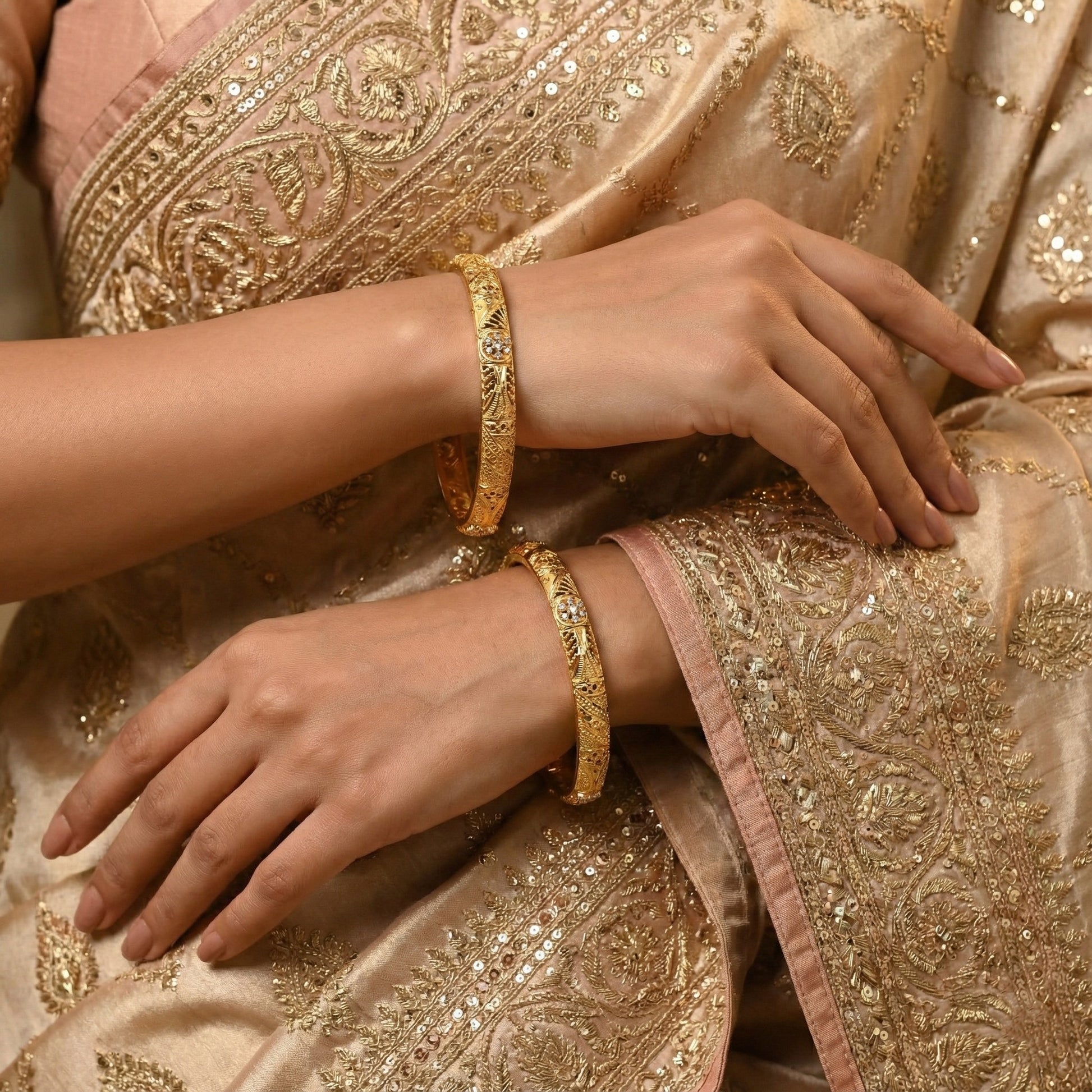 Zarivra Curved Engraved Bangles in Silver 925 (Gold Polished)