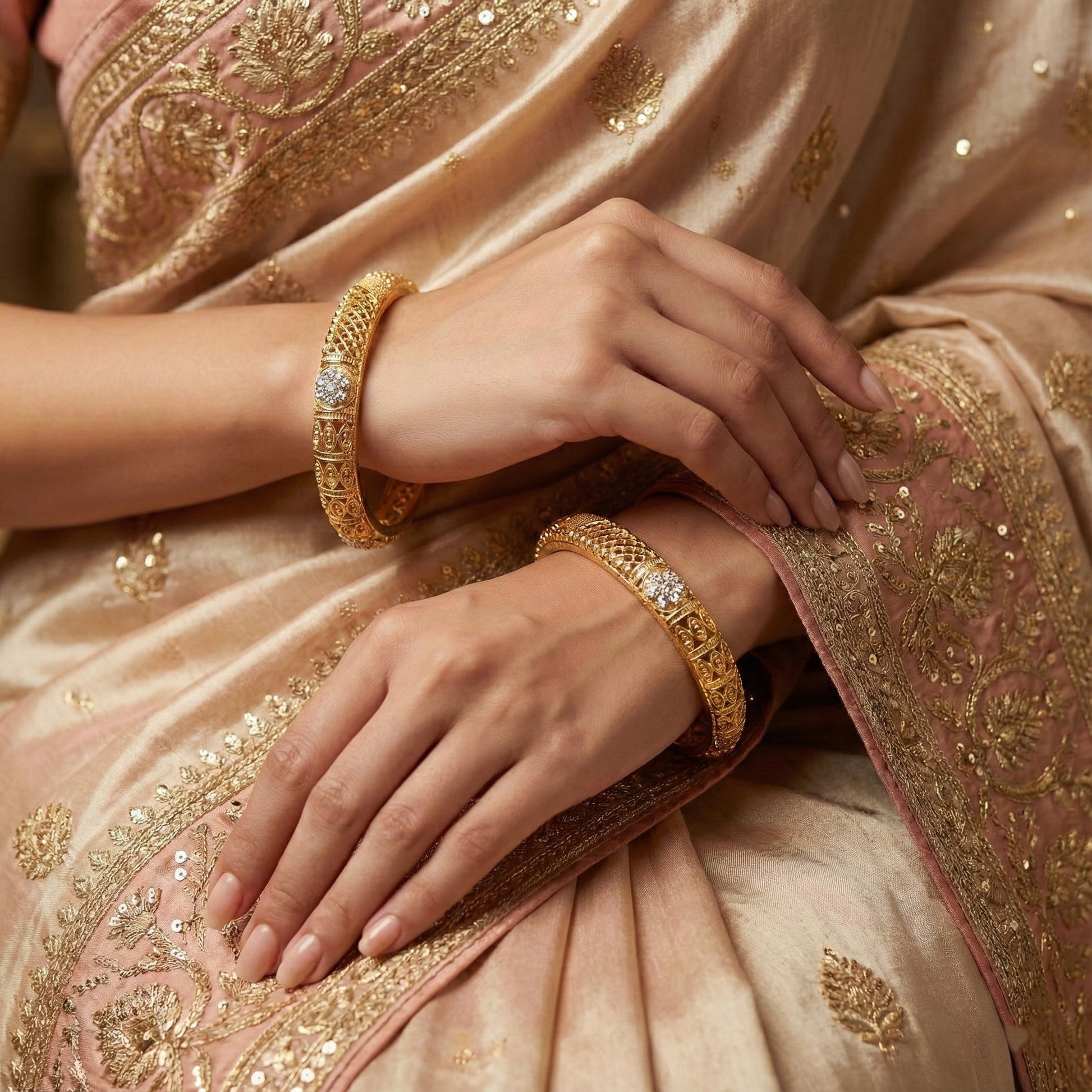 Ardenyx Mixed Lattice Engraved Bangles in Silver 925 (Gold Polished)