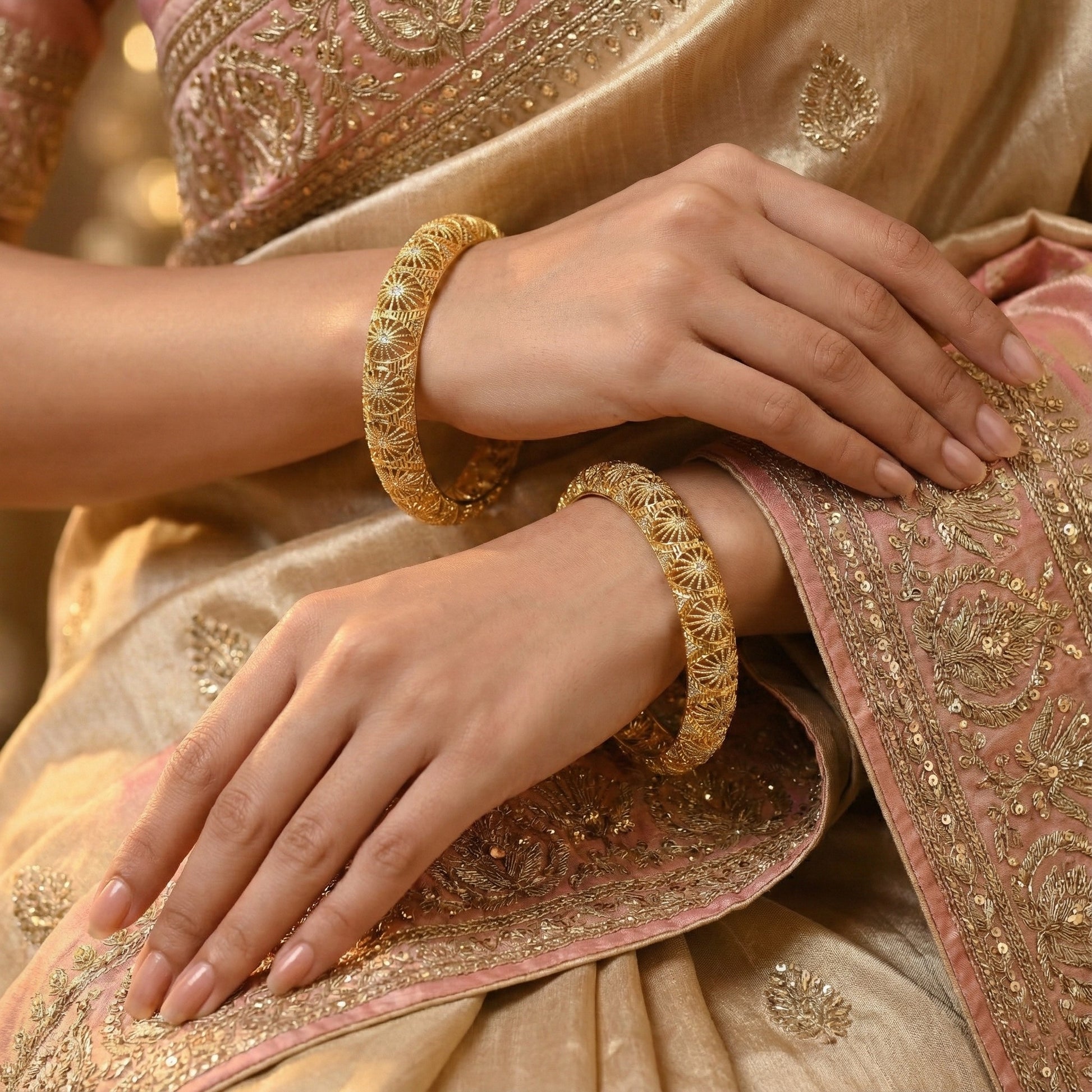 Aurevine Radiant Motif Bangles in Silver 925 (Gold Polished)