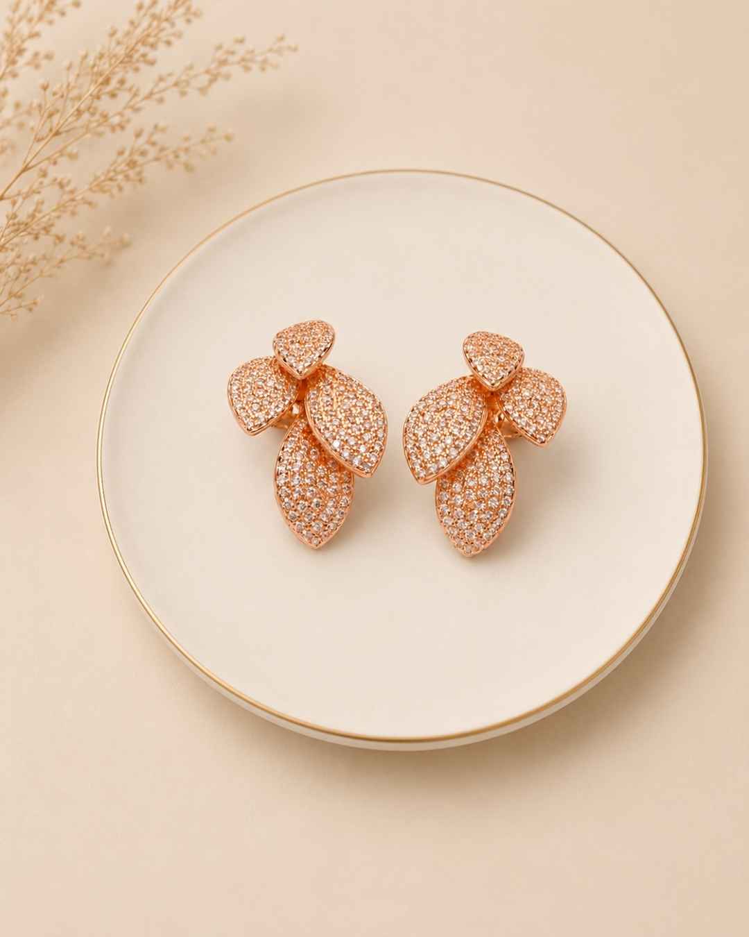 Luminous Leaf Silver 925 Earrings