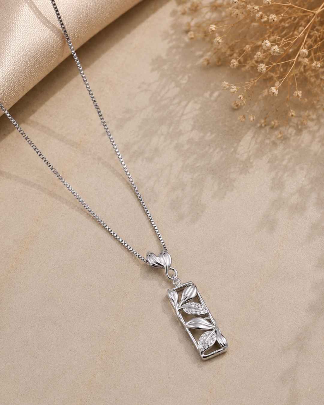 Vine Frame Silver 925 Necklace