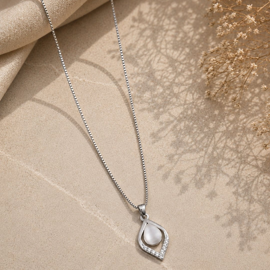Milky Teardrop Geometric Silver 925 Necklace