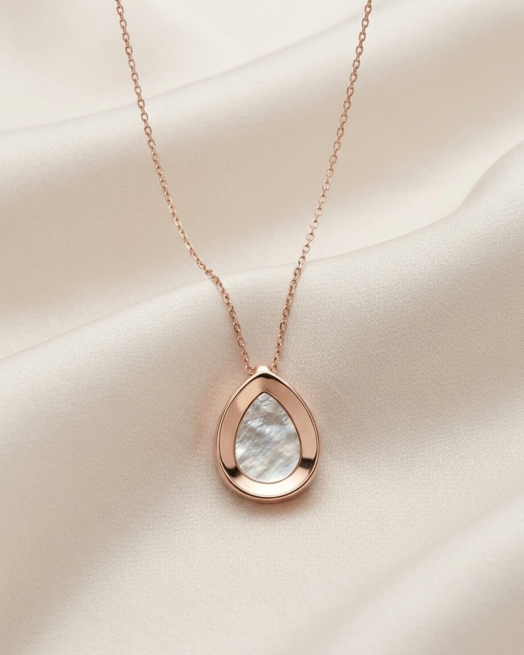 Luminous Mother of Pearl Teardrop Rose Gold Silver 925 Necklace