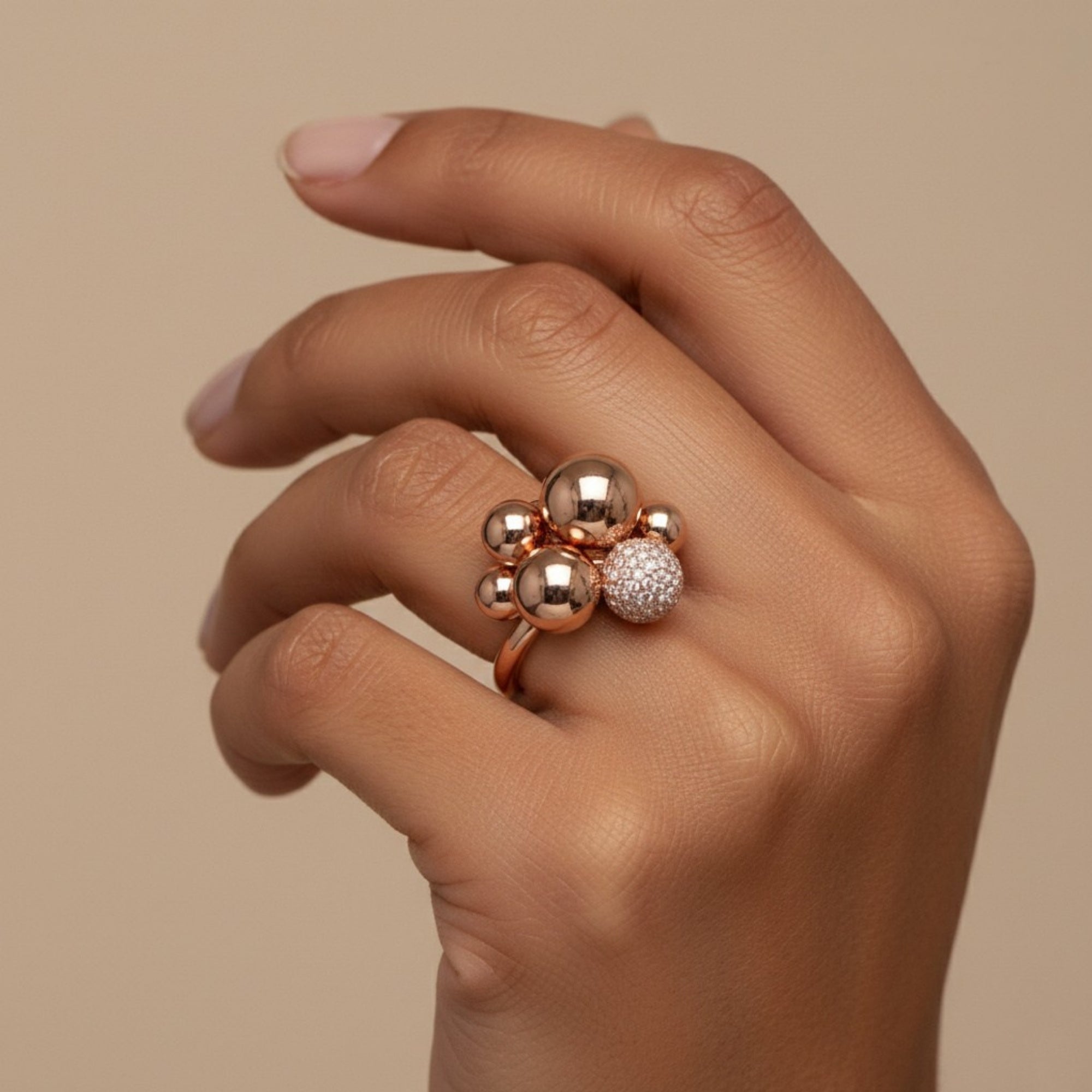 Eternal Aura Ring – Pure Silver 925 in Rose Gold Finish