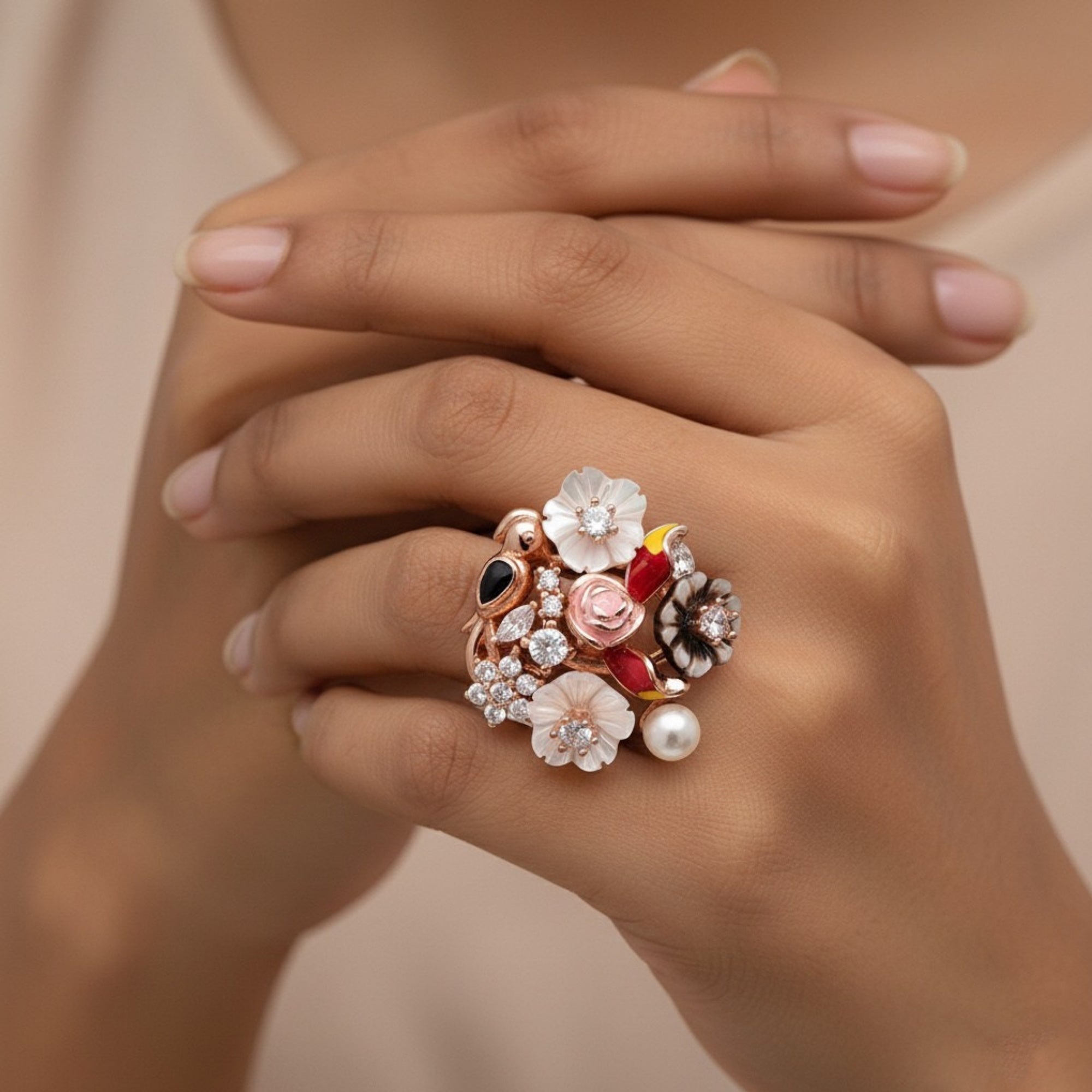 Eternal Muse Ring – Pure Silver 925 with Artistic Detailing