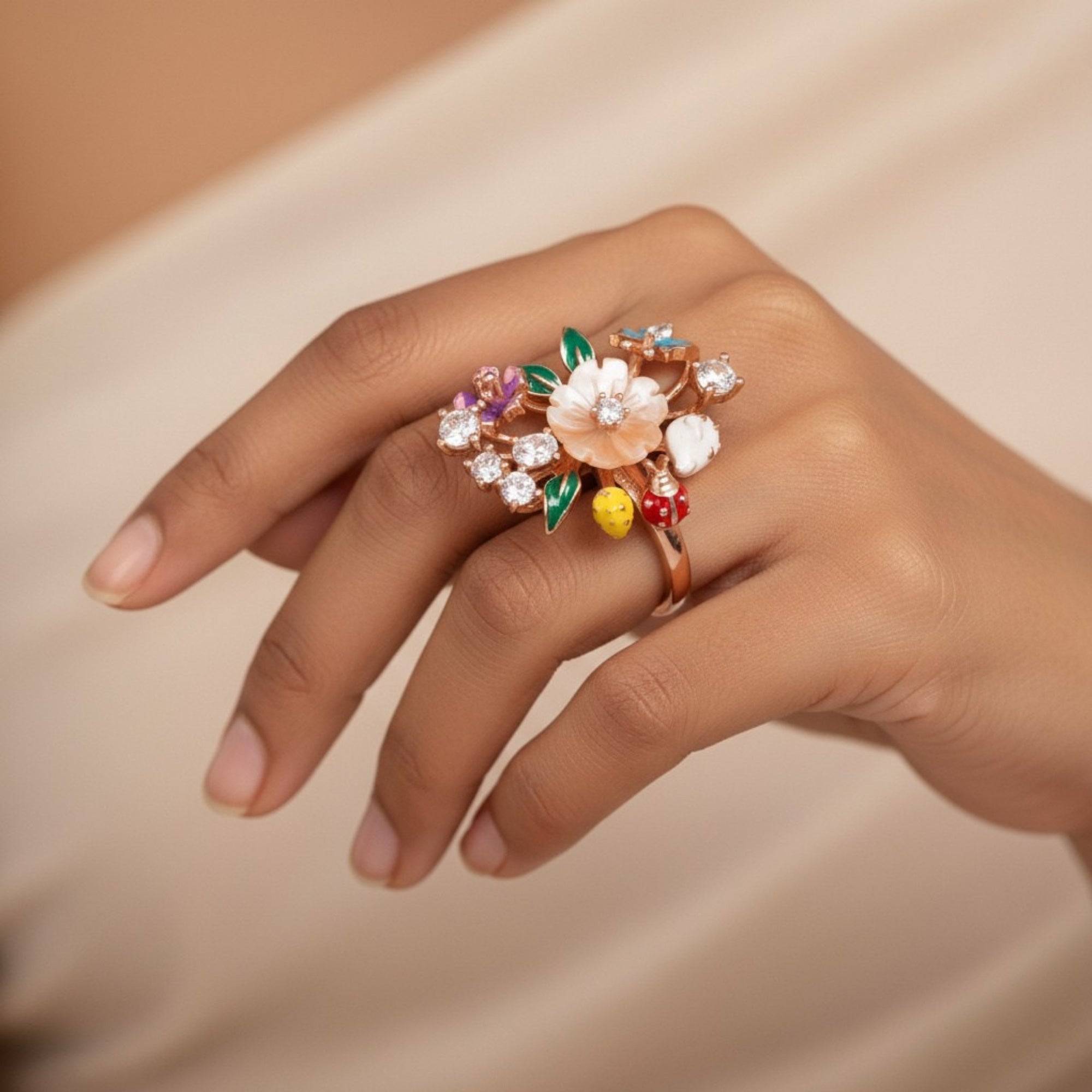 Eternal Bloomscape Ring – Pure Silver 925 with Fine Detailing