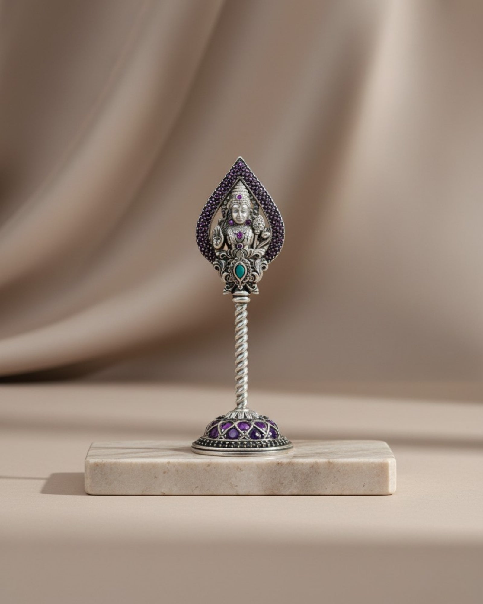 Rajatva Murugan Face Vel Pure Silver Idol – 40g Spiritual Decorative Artifact