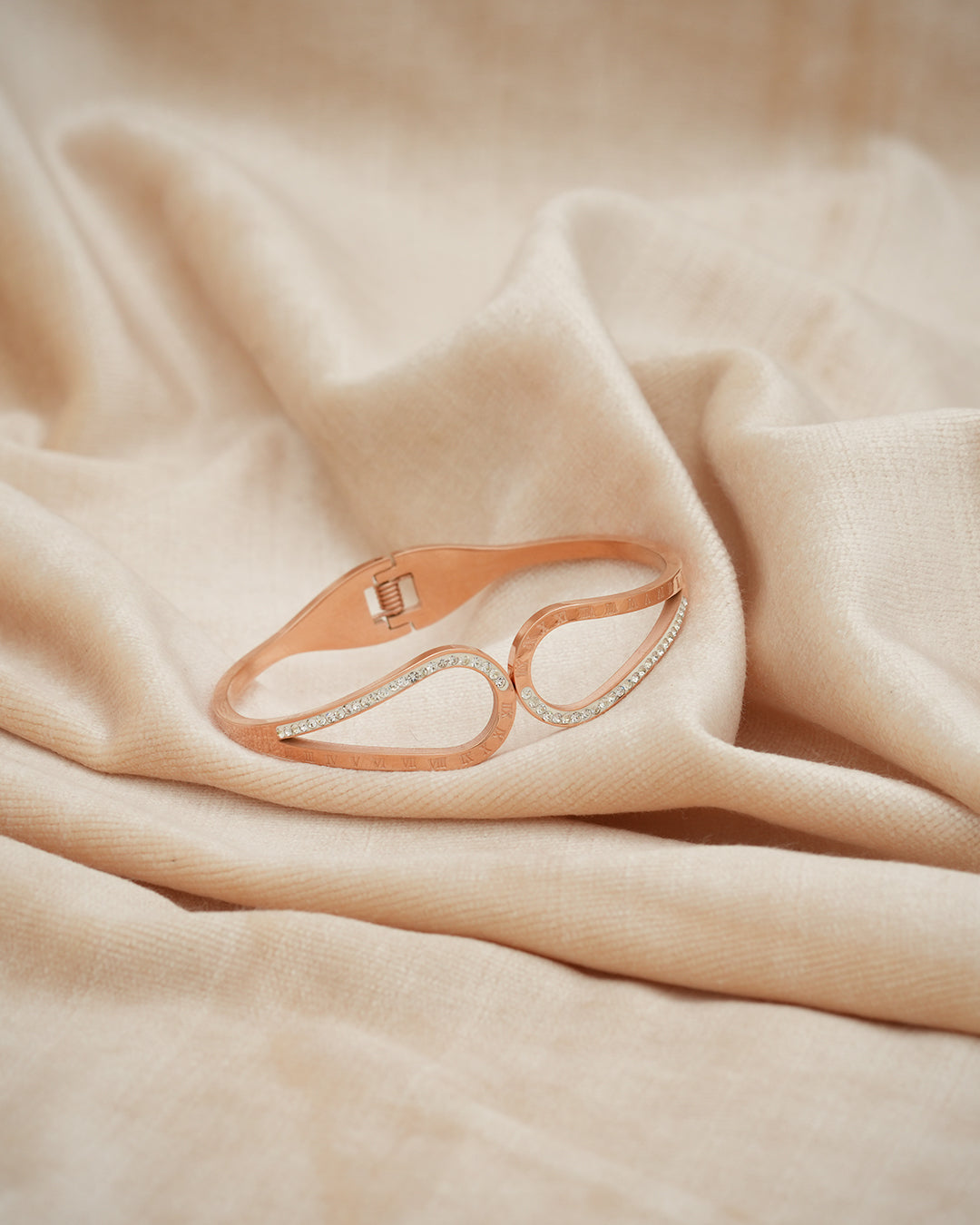 Crescent Loop Roman Numeral Rose Gold Plated Kada