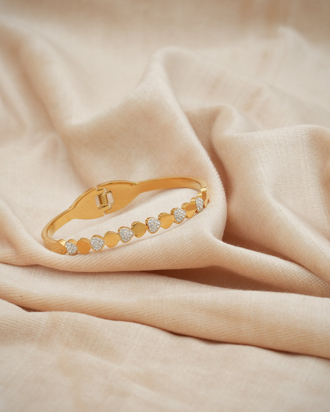 Eternal Heart-Link Crystal Pavé Gold Plated Kada