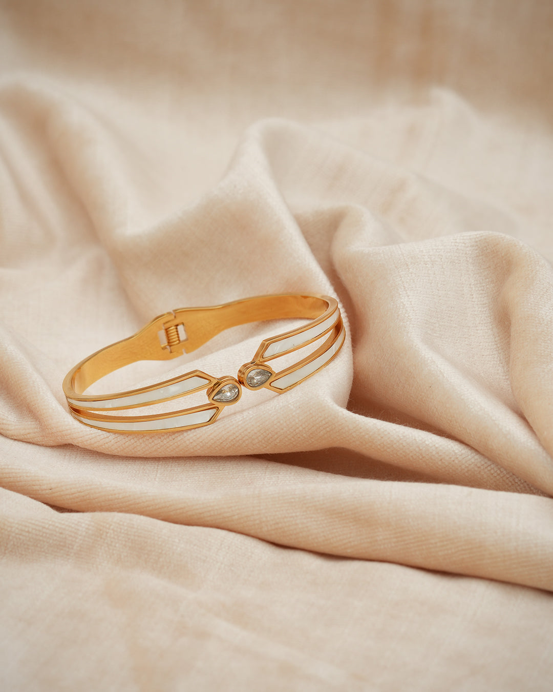 Mother of Pearl Duo-Bypass Crystal Gold Plated Kada