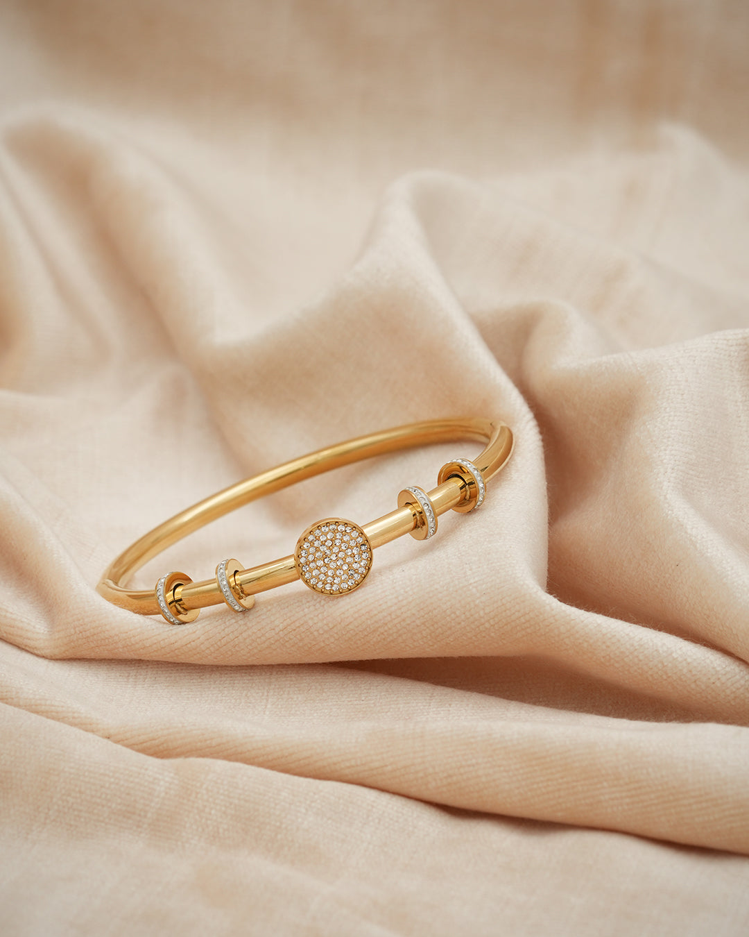 Pavé Disc & Orbital Spacer Gold Plated Kada