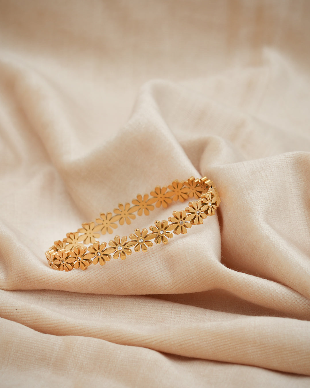 Dainty Floral Daisy Gold Plated Bangle Kada