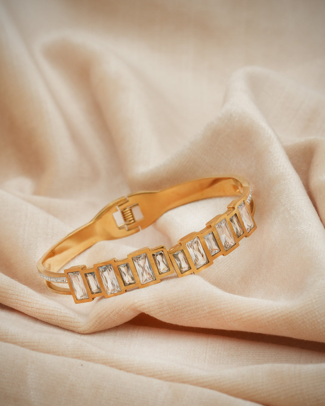 Baguette Crystal Deco Gold Plated Kada