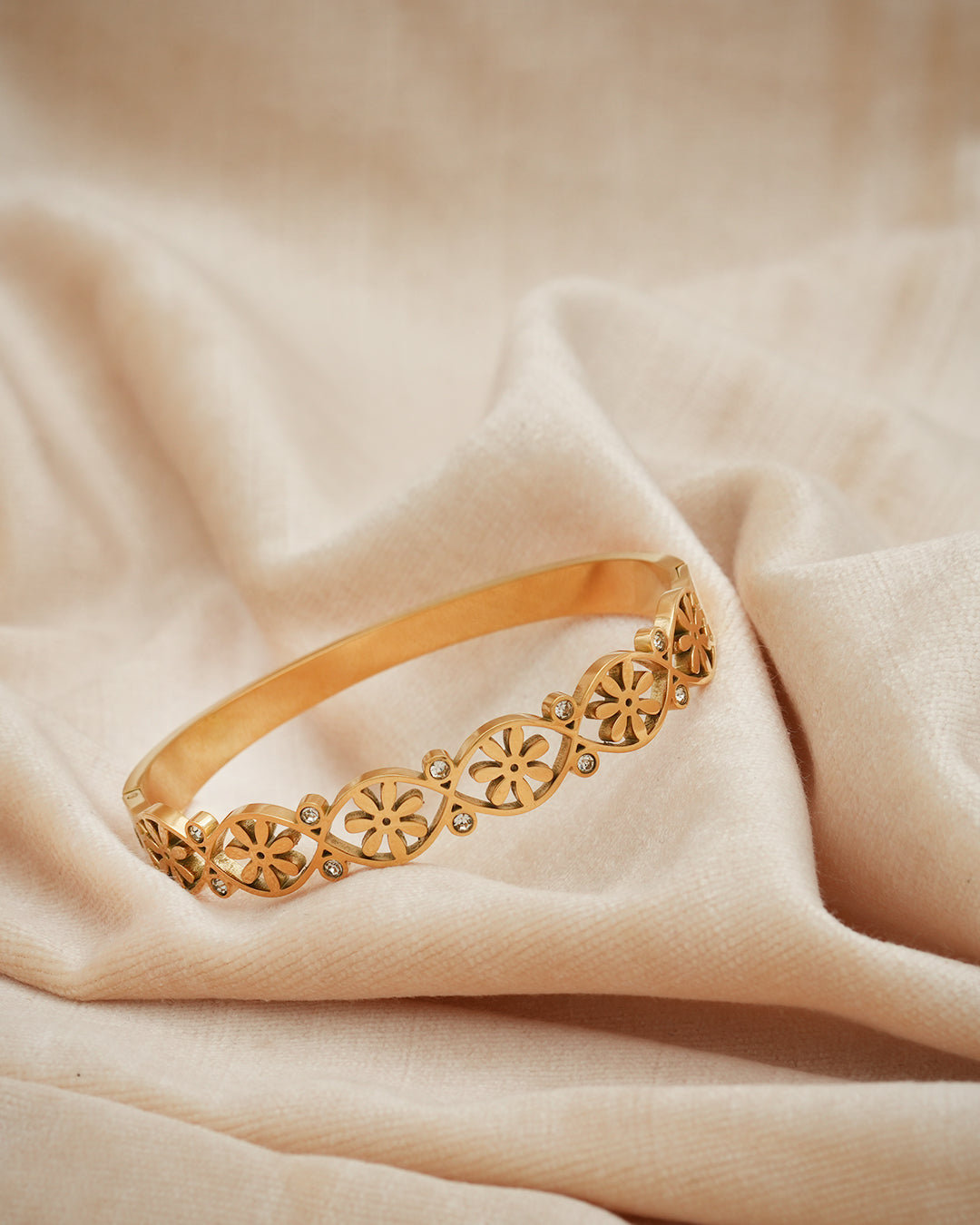 Floral Lattice Crystal Gold Plated Kada