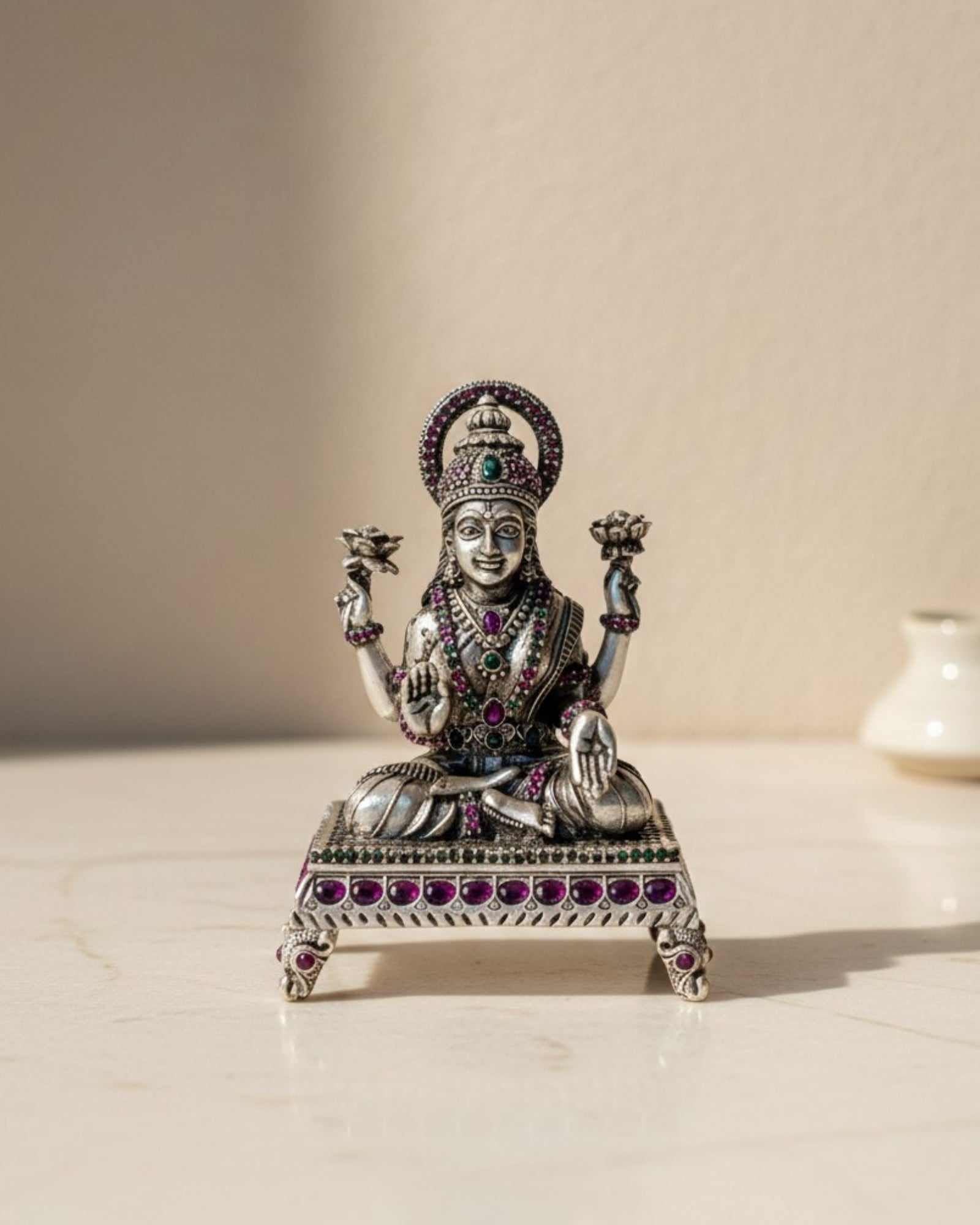 Paata Maa Lakshmi Idol in 925 Silver