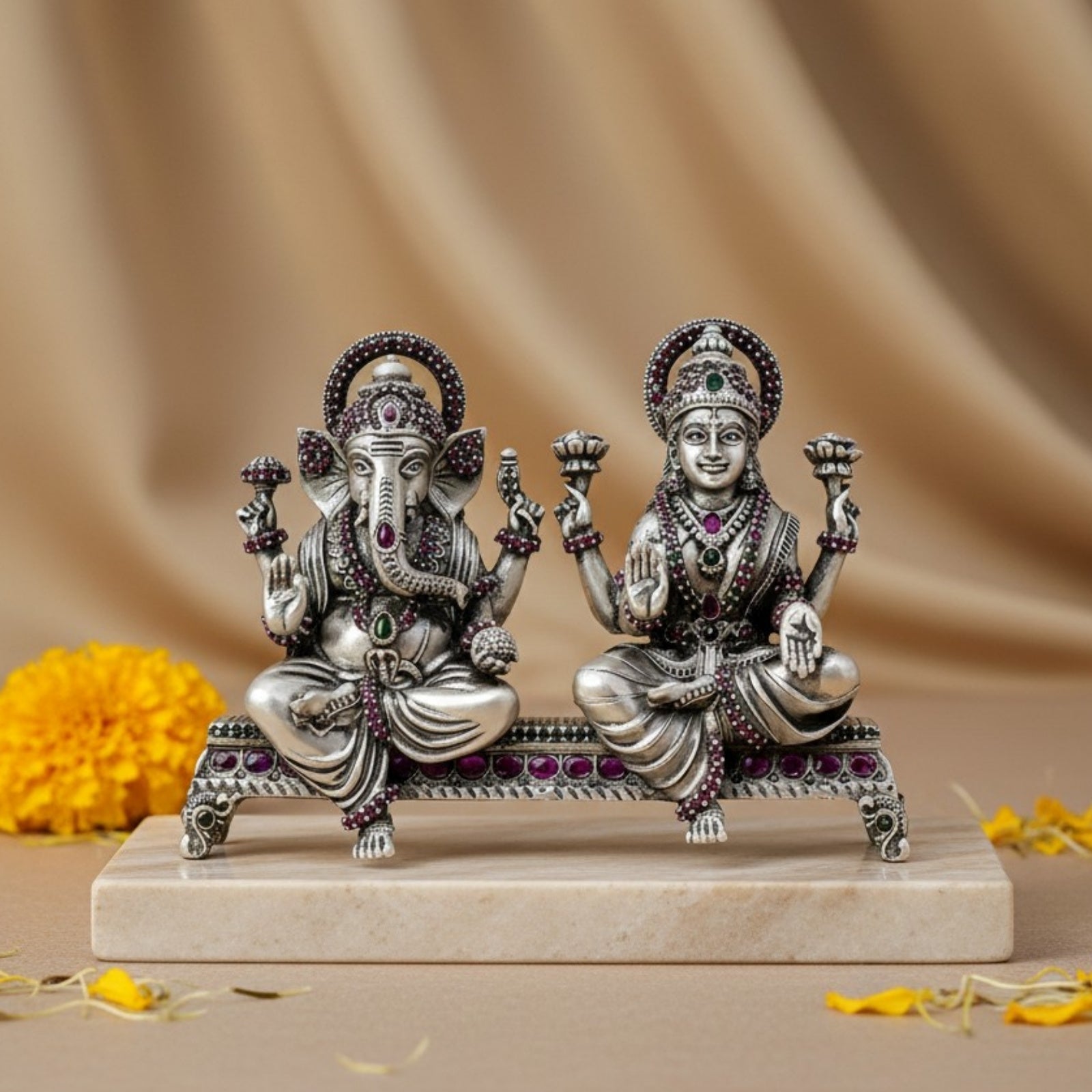 Paata Ganesha Lakshmi Silver 925 Idol