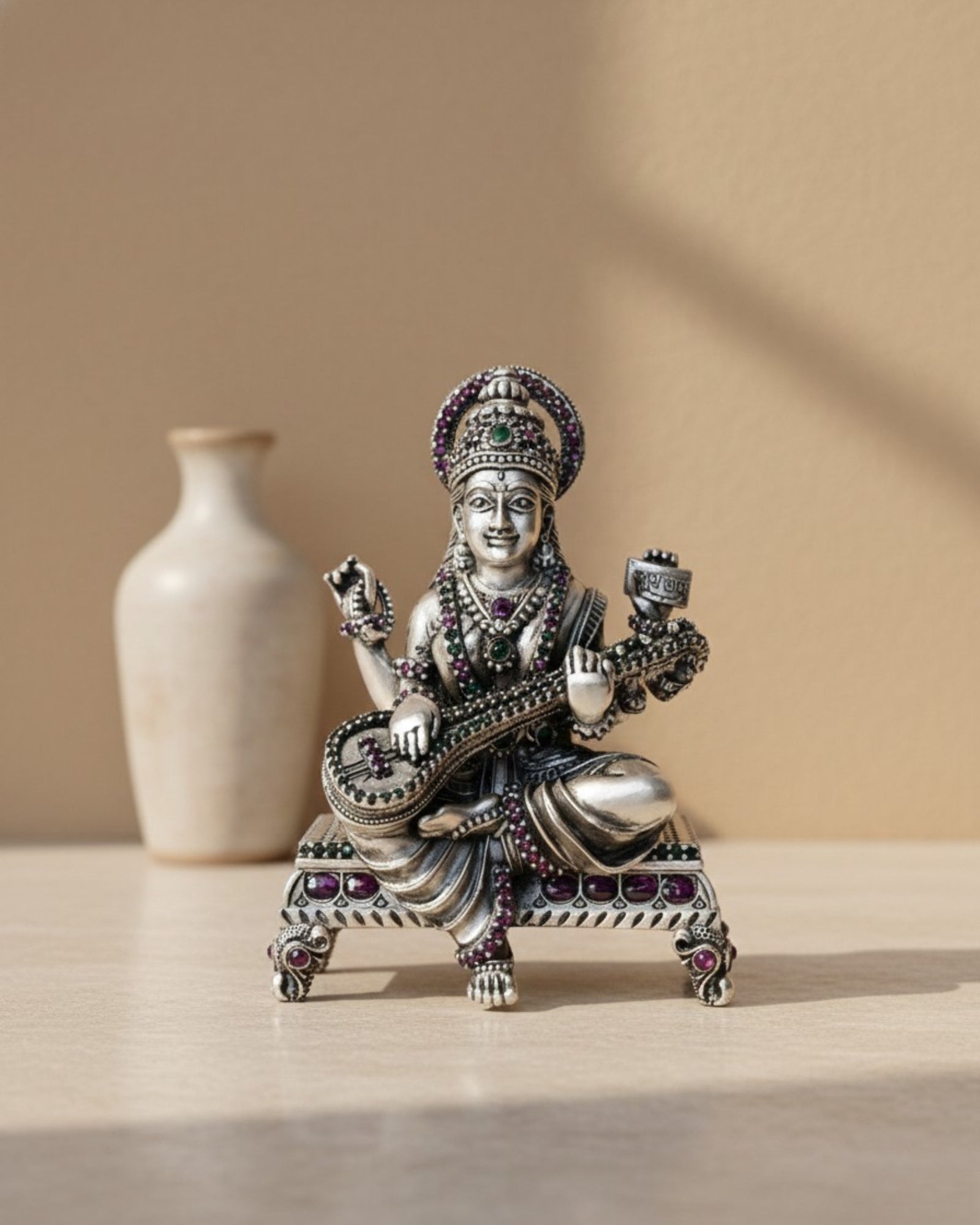Paata Maa Saraswati Idol in 925 Silver (Leg Down)