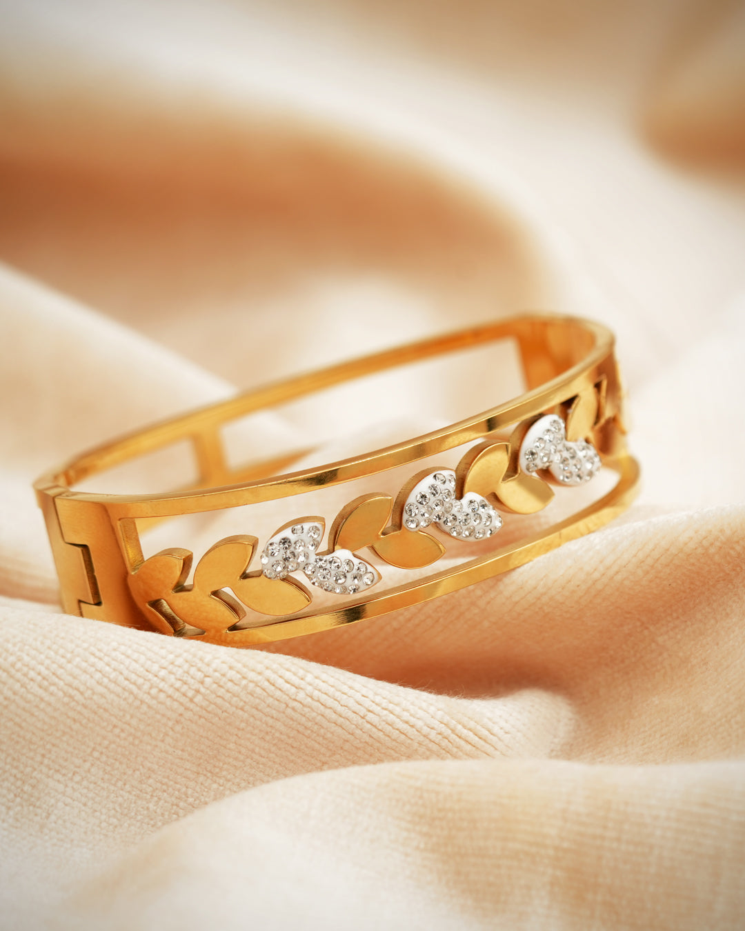 Crystal Laurel Gold Plated Kada